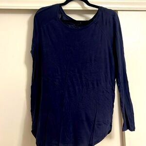 Lululemon LS Lightweight Top Size 12 Navy